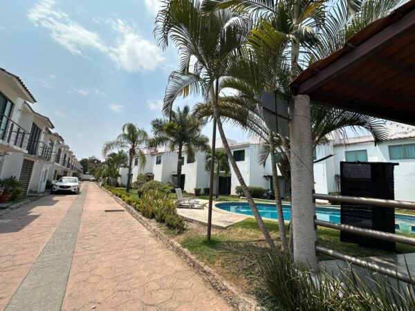CASA EN VENTA en FRACCIONAMIENTO EL PALMAR EMILIANO ZAPATA con ALBERCA, PALAPA, JARDÍN - Image 17