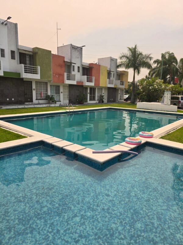 Bonita Casa en Fraccionamiento Valle Esmeralda en Emiliano Zapata - Image 13