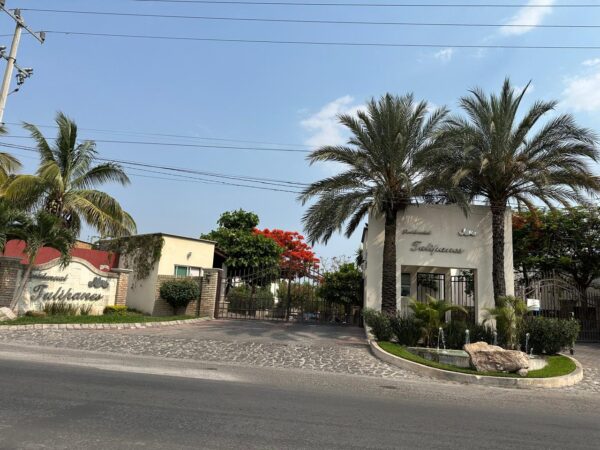 PRECIOSA CASA en EMILIANO ZAPATA A 3 min del Téc de Monterrey - Image 23