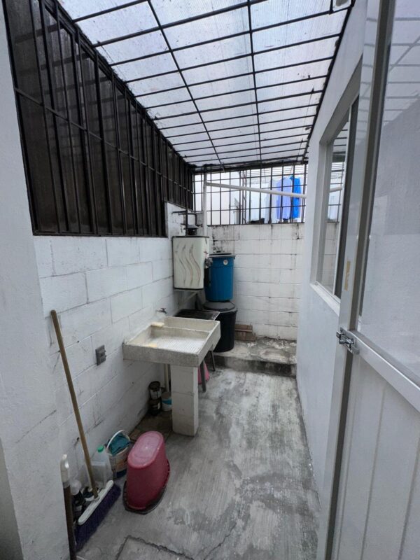 Bonita Casa en Fraccionamiento Valle Esmeralda en Emiliano Zapata - Image 8