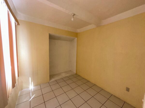 Bonita Casa en Fraccionamiento Valle Esmeralda en Emiliano Zapata - Image 10