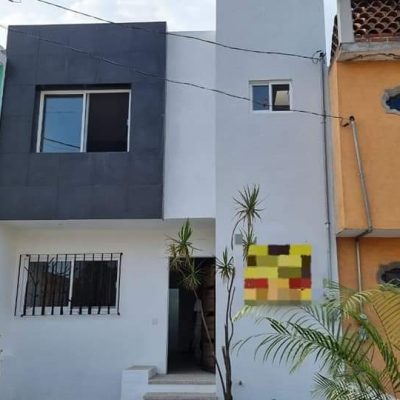 CASA DE DOS NIVELES EN VENTA EN EL POLVORÍN